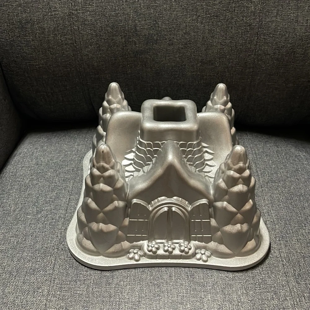 Nordic Ware good used